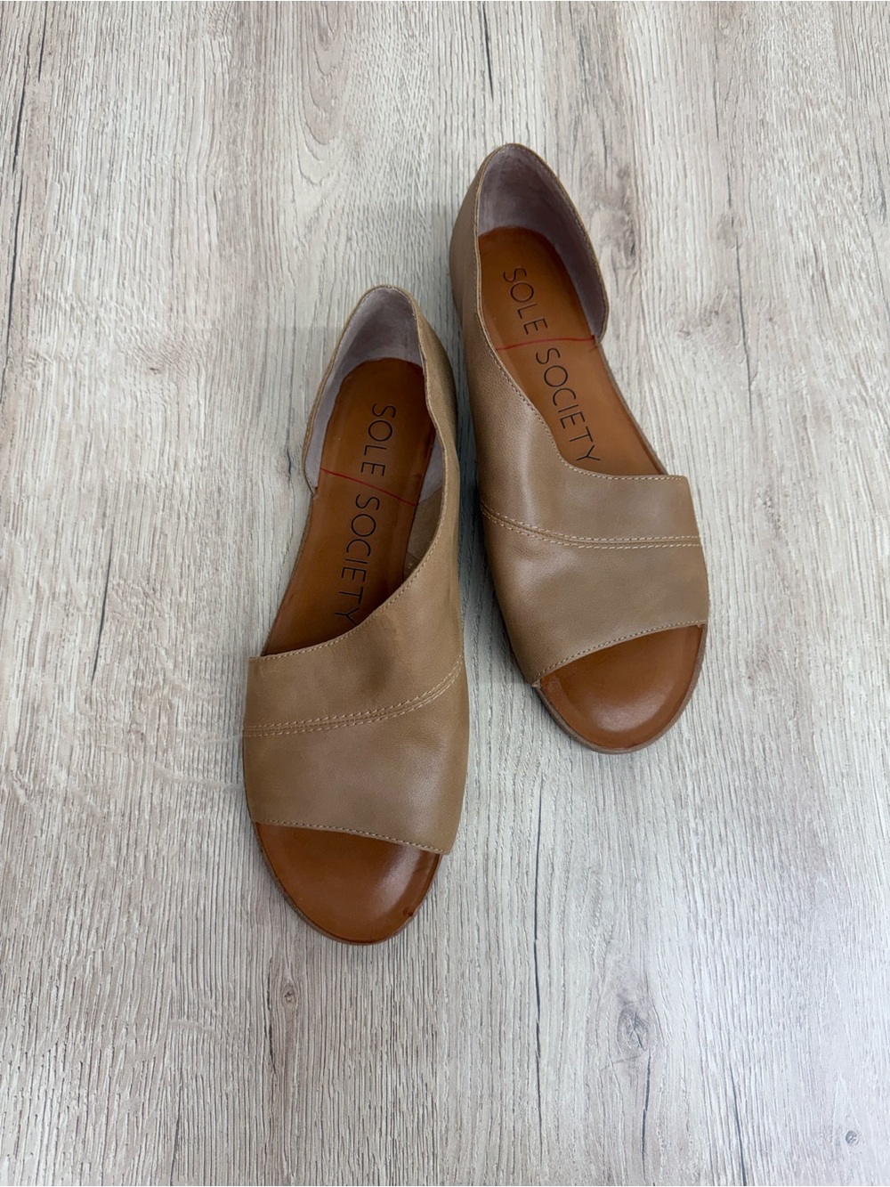Sole Society Colvan Neutral Tan Leather Open-Toe Flats Lightweight Sandals Sz8.5